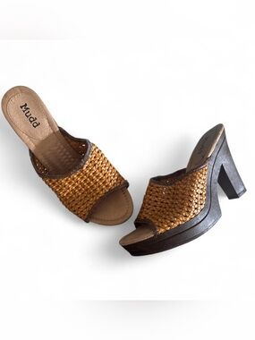Sexy y2k Mudd brown & tan woven braided platform sandal heels